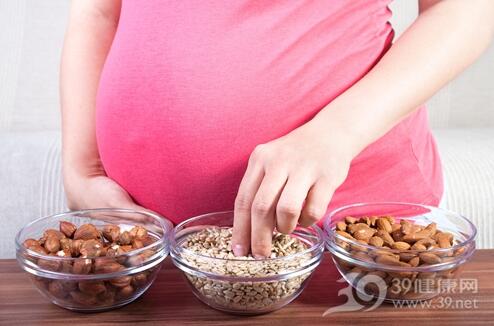 东营助孕服务-准妈妈在怀孕期间需要服用的4种微量营养素